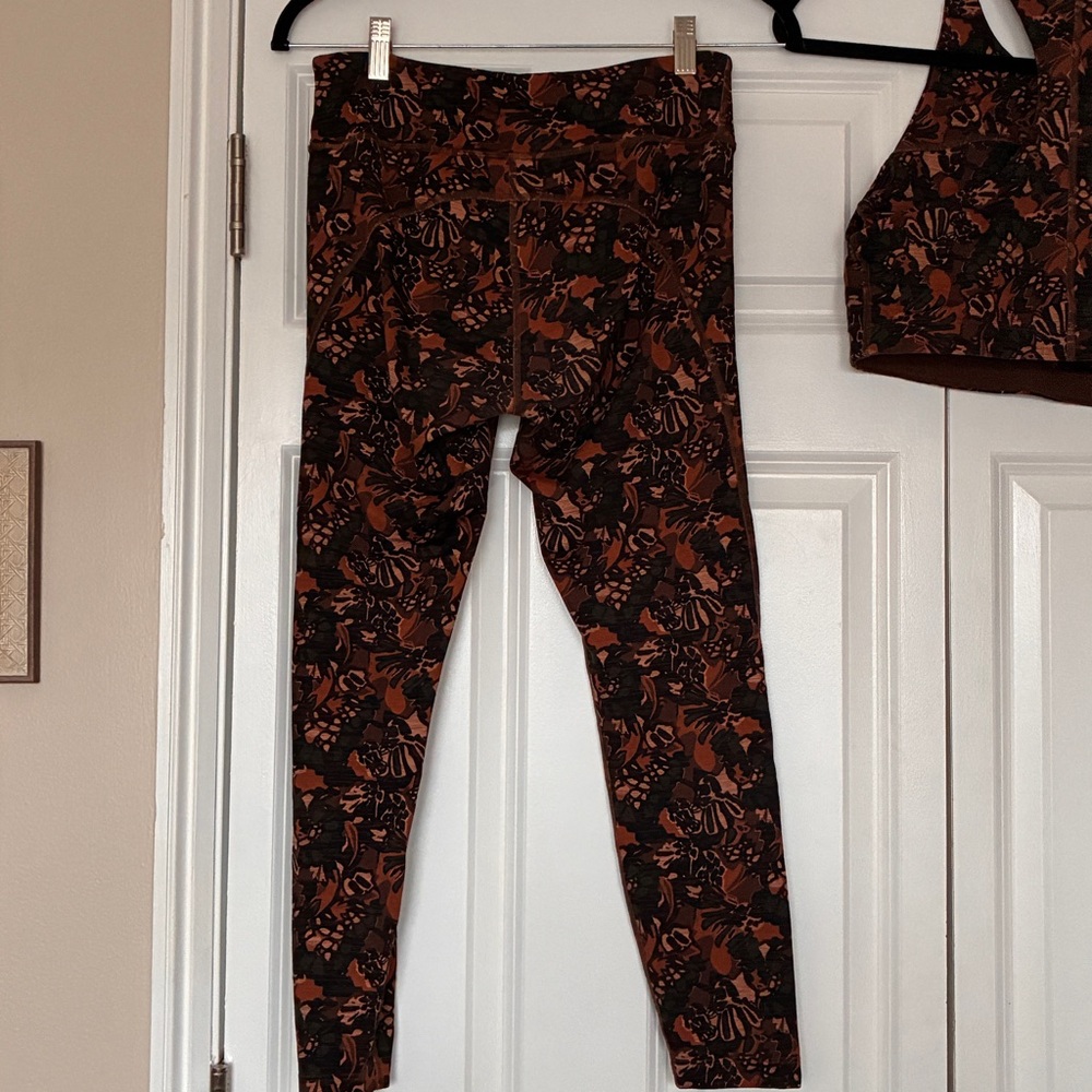 Outdoor Voices Athletic Two-Piece Set in Rust Floral Print - Picture 7 of 14